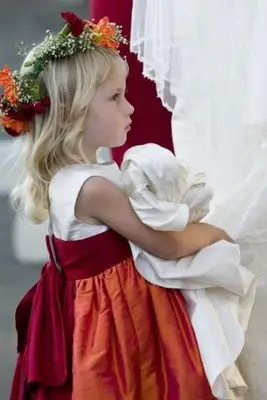 Entretien sur les vêtements de cérémonie pour enfants de Pegeen