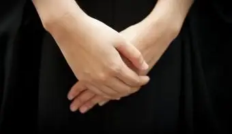 מה ללבוש להתעורר: בחירת הלבוש הנכון