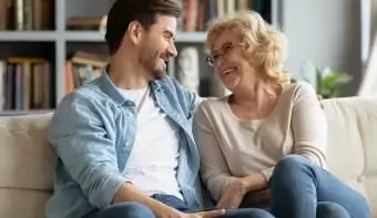 75 grandes preguntas para hacerles a tus padres antes de morir