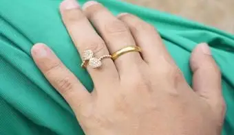 Anello di fidanzamento di dichiarazione