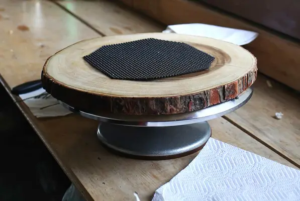 How to Make a Wedding Cake