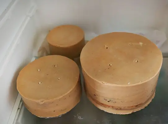 How to Make a Wedding Cake