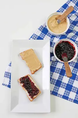 PB & J Sandwich Cakes