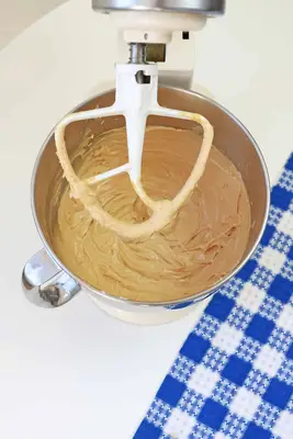 PB & J Sandwich Cakes