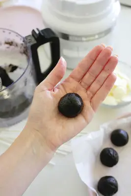 Oreo cake balls rolled into balls