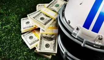 Le football universitaire rapporte-t-il de l'argent ?