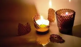 ¿Qué significa cuando se rompe el cristal de una vela?