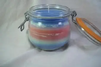 Wie man aus alten Kerzen Kerzen macht