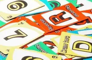 Les règles d'attaque Uno simplifiées pour tout le monde