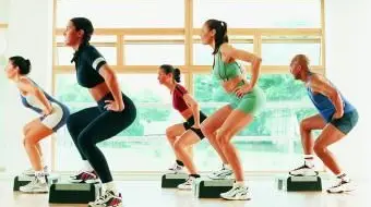 Beispiele für Aerobic-Übungen