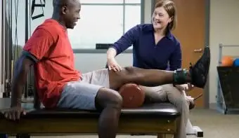 남자에 대한 물리 치료사