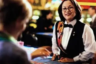 カジノディーラー