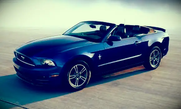 https://cf.ltkcdn.net/cars/images/slide/179859-800x550-14Mustang_V6Prem_78_front.webp