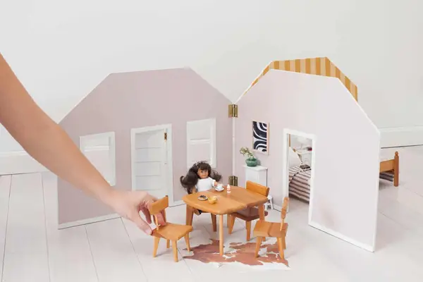 Make a Fold-Away Dollhouse