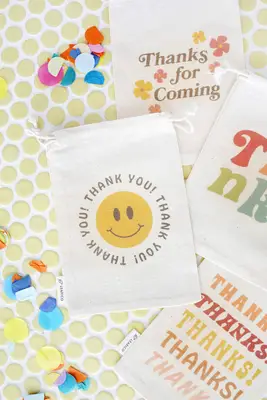 Cloth Party Favor Bags (With Free Printable!)