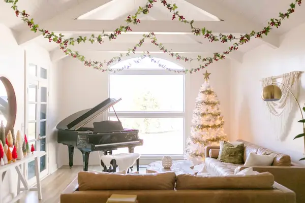 Elsie's Holiday Home Tour 2019