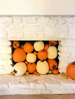 Tips for Filling a Fireplace with Pumpkins