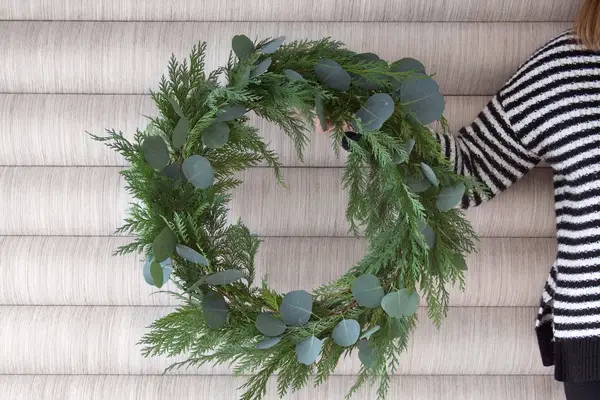 Make Your Own Fresh Mandarin Wreath