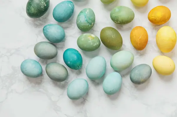 Naturally Dyed Easter Eggs