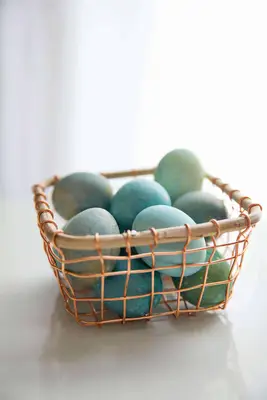 Naturally Dyed Easter Eggs