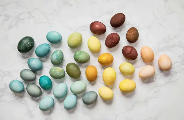 Naturally Dyed Easter Eggs