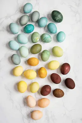 Naturally Dyed Easter Eggs