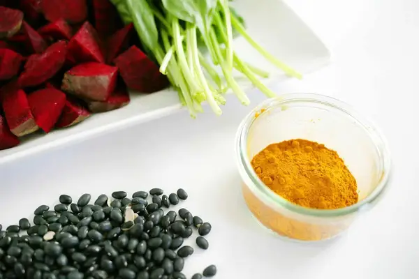 Naturally Dyed Easter Eggs