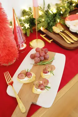 roasted grape and rosemary crostini appetizer