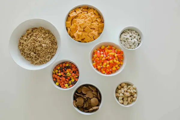 Make Your Own Autumn Trail Mix