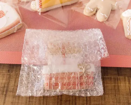 Tips for Mailing Royal Icing Sugar Cookies