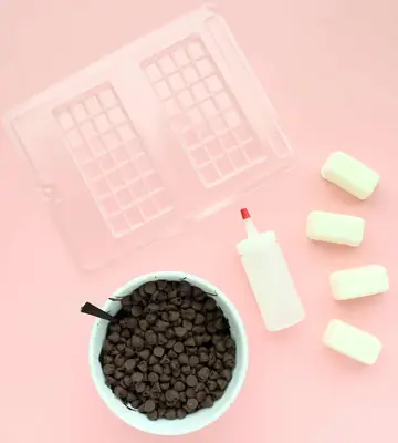 DIY-Spider-Web-Chocolate-Bars-8