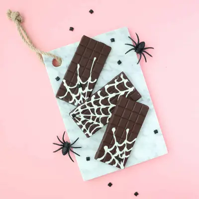 Bare de ciocolată cu spider de bricolaj
