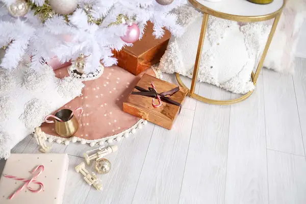 Naturally Dyed Christmas Tree Skirt DIY