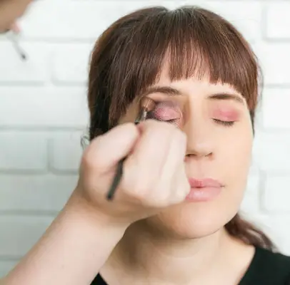 5 (Easy) Clean Beauty Halloween Looks!