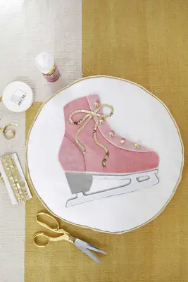 Ice Skate Pillow DIY!