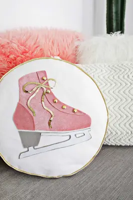 Ice Skate Pillow DIY!