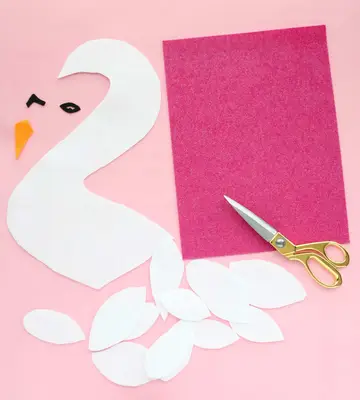 Make Your Own Swan Stocking