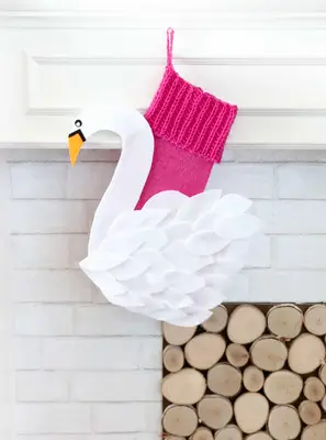 Make Your Own Swan Stocking