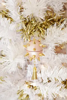 Upcycle A Lip Balm Into An Ornament!