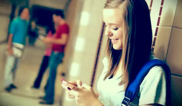 Ventajas de los teléfonos móviles en la escuela