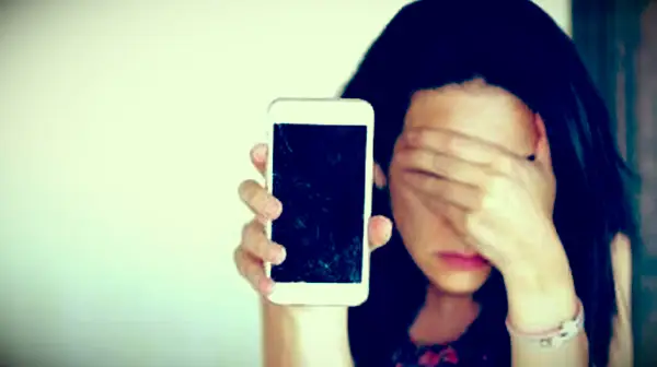 Oprava obrazoviek mobilných telefónov