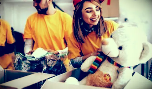 17 המקומות הטובים ביותר לתרום צעצועים משומשים בעדינות