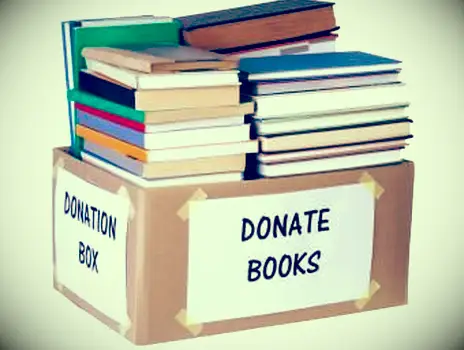 Kde môžem darovať použité knihy v New Yorku?