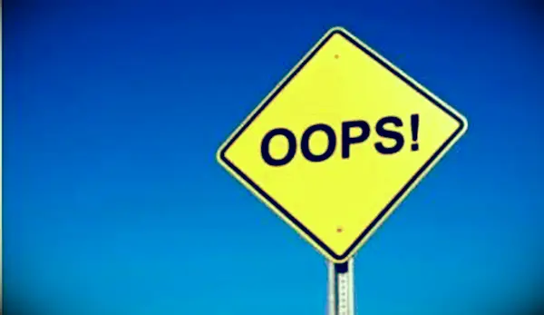 אופס מעודדות NFL