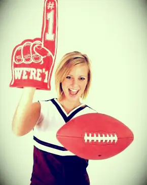 מעודדת עם קצף מספר אחד