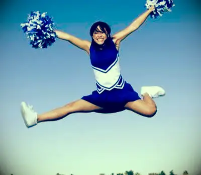https://cf.ltkcdn.net/cheerleading/images/slide/174001-850x850-cheer-jumps-2.webp