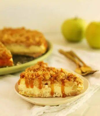 Caramel Apple Cheesecake