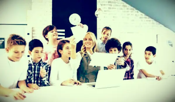 100 tém presvedčivých rečových prejavov pre deti