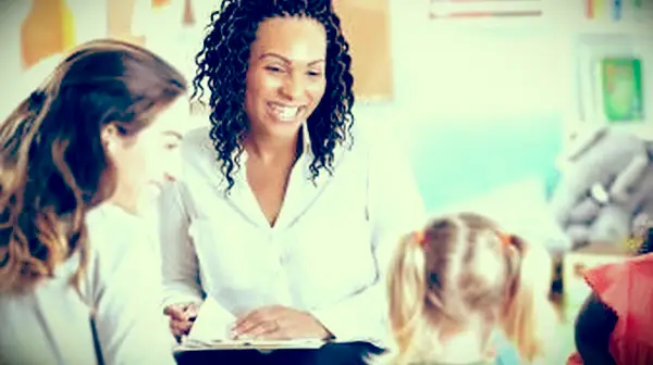 Przykłady komentarzy na kartach raportu przedszkolnego