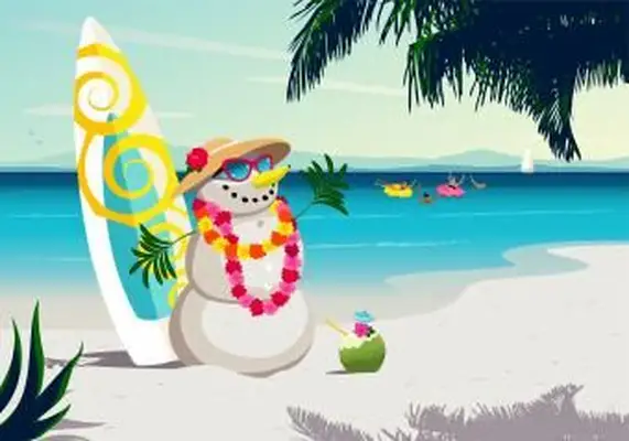 Bałwan z piasku na plaży na Boże Narodzenie